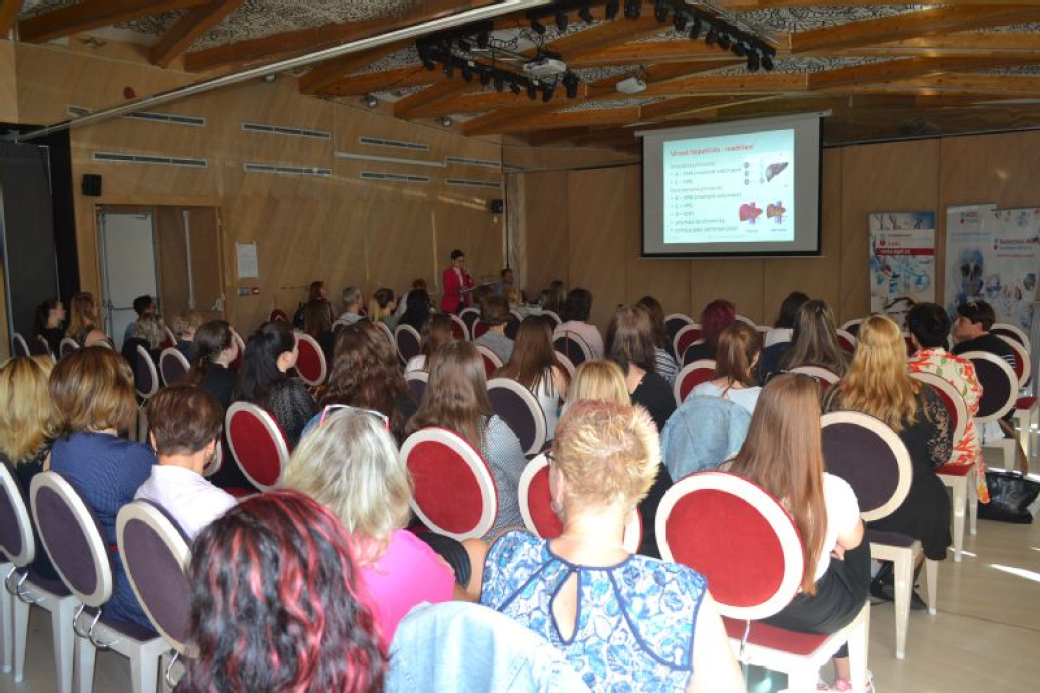 Specialisté na zažívací trakt míří na konferenci Rožnovský gastroenterologický den