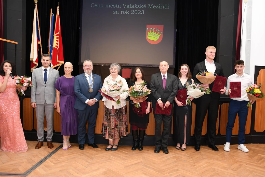 Osobnosti převzaly ve Valašském Meziříčí ocenění