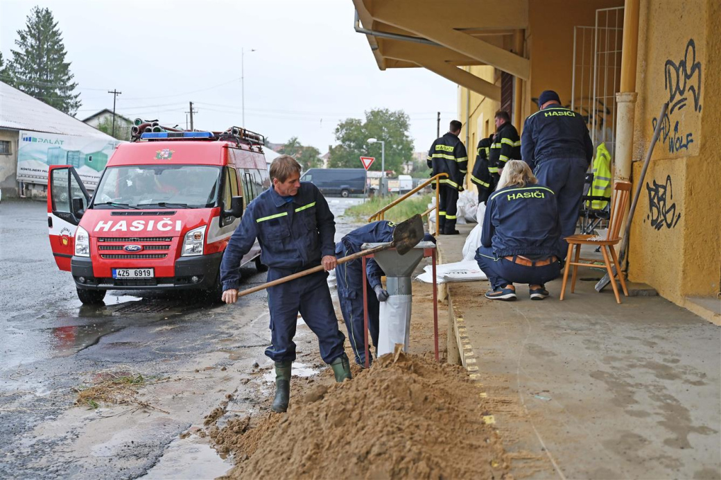 Valmez rozdělí mezi dobrovolné hasiče 80 tisíc Kč