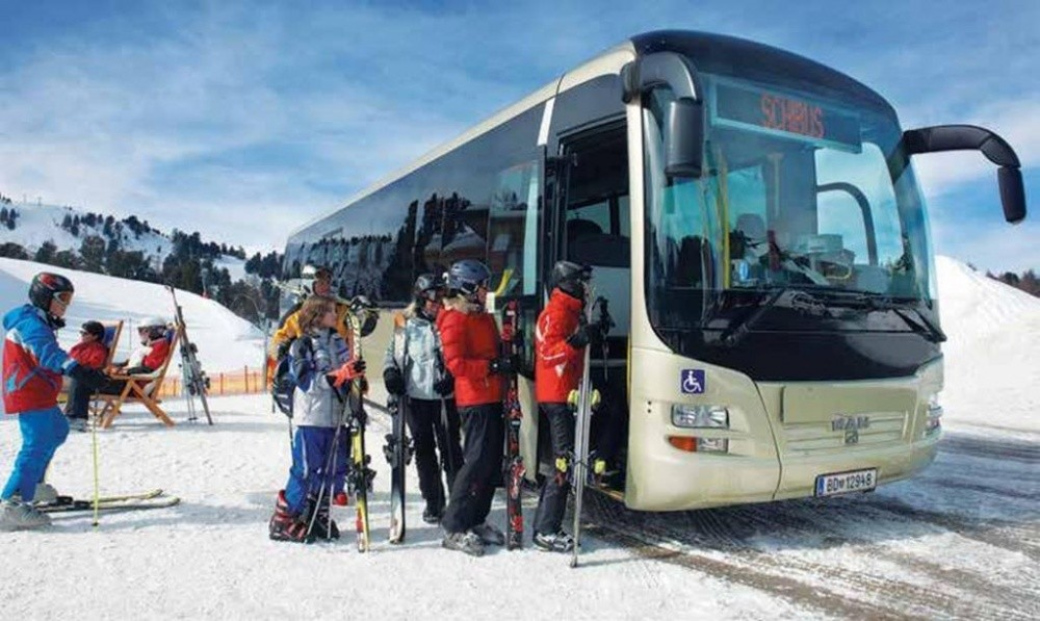 Během Vánoc vyvezou skibusy  lyžaře do Beskyd