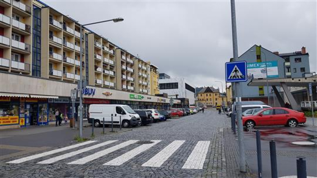 Část Žerotínovy ulice ve Vsetíně se kvůli opravě až na 2 měsíce uzavře