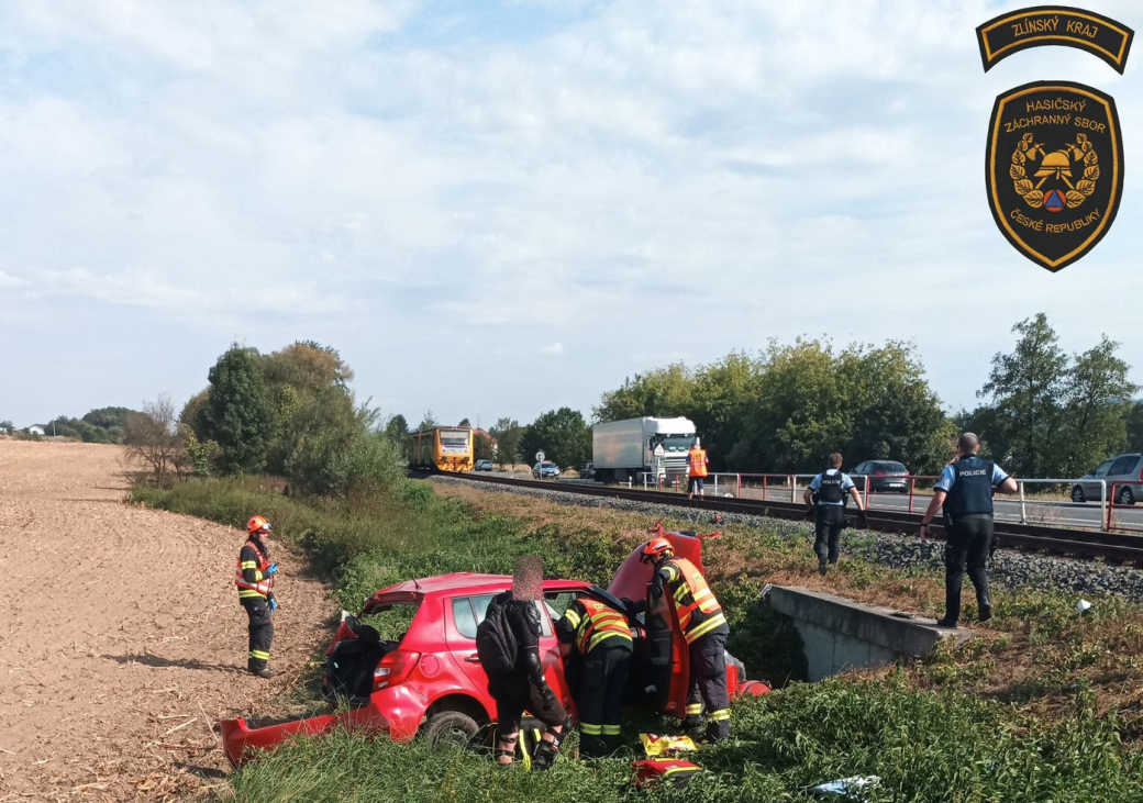 V Zašové se střetl vlak s autem