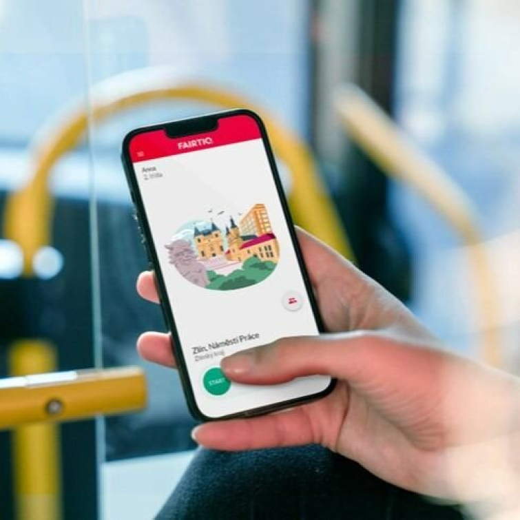 Mobilní aplikace FAIRTIQ ve veřejné dopravě ve Zlínském kraji funguje už tři měsíce