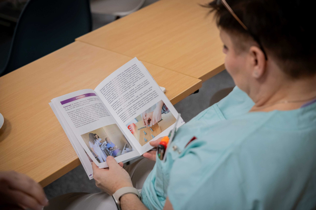 KNTB a ICRC vydávají edukační brožuru pro pacienty po cévní mozkové příhodě