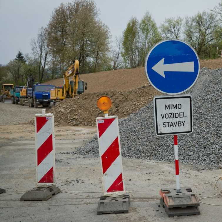 Silnice mezi Lipovou a Slavičínem se dočká opravy