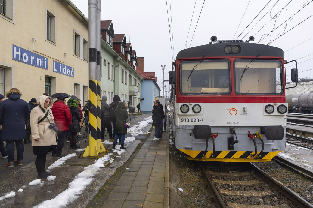 Mezi Horní Lidčí a slovenským Púchovem od 15. prosince už opět jezdí vlaky