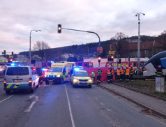 Tragická událost na železnici. Žena střet s vlakem nepřežila 