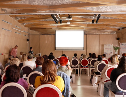 Odborné přednášky. Odborníci z České i Slovenské republiky. Plný přednáškový sál. To byl další ročník konference věnované zažívacímu traktu