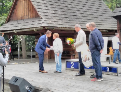 Cenu starosty města Rožnov obdržela Ludmila Bayerová  