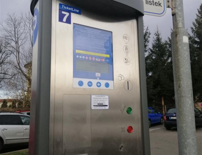 Město má dva nové parkovací automaty s bezkontaktními platbami, chystají se i další 