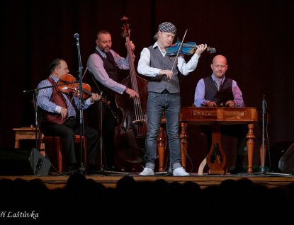 Pavel Šporcl s cimbálovkou Gipsy Way Ensemble zahájí Valašské záření