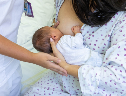 Vsetínská nemocnice se připojila ke Světovému dni kojení