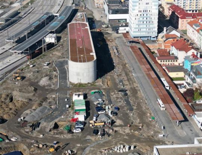 Vsetín buduje nové autobusové nádraží, u polikliniky vyrůstá okružní křižovatka. Pozor na nové dopravní omezení