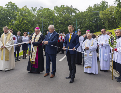 Na Svatém Hostýně otevřeli novou cestu. Nabízí snadnější přístup k bazilice