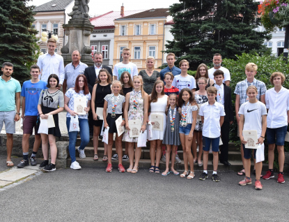 Mladí olympionici byly za reprezentaci města oceněni na radnici