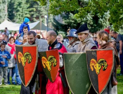 U Zlínského zámku zažijí lidé středověk na vlastní kůži