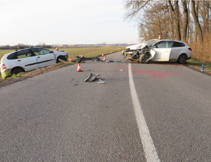 Vážná nehoda si vyžádala těžké zranění řidičky 