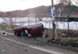 Po jízdě opilce to vypadalo, jako by se k Horní Bečvě přesunovalo od Rožnova tornádo. Foto: Policie ČR